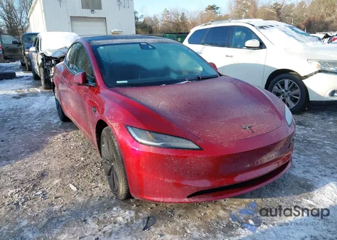 2025 Tesla Model 3 Long Range Rear-Wheel Drive/Standard Rear-Wheel Drive from USA, damaged, VIN 5YJ3E1EA5SF953605